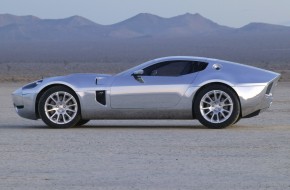 Side view of the 2005 Ford Shelby GR-1 Concept Car