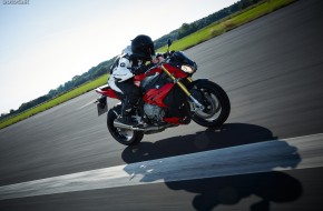 2014 BMW S 1000 R