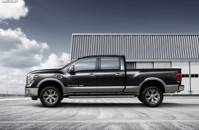 2016 Nissan Titan