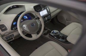 2016 Nissan LEAF