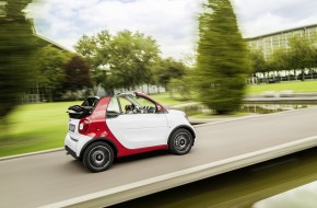 2016 smart fortwo cabrio, passion, white / jupiter red