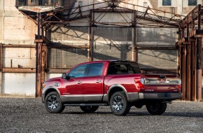 2016 Nissan Titan