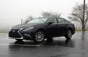 2016 Lexus ES 300h Review