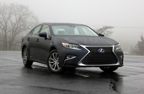 2016 Lexus ES 300h Review