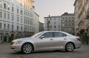 2007 Lexus LS460