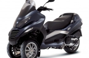 Piaggio MP3 400