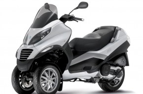 Piaggio MP3 400