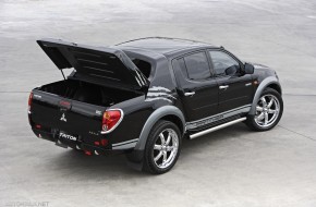 Mitsubishi Triton