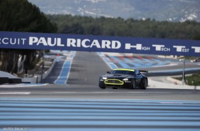 Aston Martin Vantage GT2