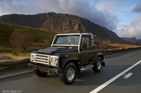 Land Rover Defender SVX