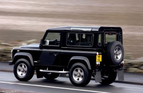 Land Rover Defender SVX