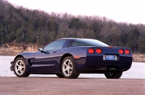 2004 Chevrolet Corvette