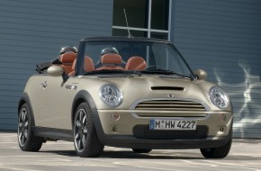 2009 MINI Cooper Convertible Sidewalk