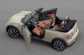 2009 MINI Cooper Convertible Sidewalk