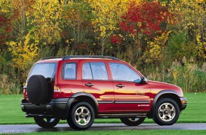 2001 Chevrolet Tracker