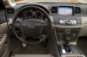 2010 Infiniti M