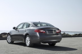 2011 Infiniti M