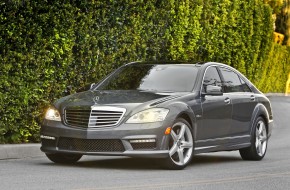 2010 Mercedes-Benz S63 AMG