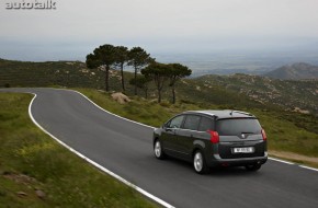 2010 Peugeot 5008