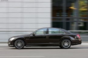 2011 Mercedes-Benz S63 AMG