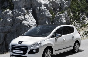 2012 Peugeot 3008 Hybrid4