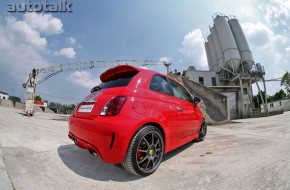 Fiat 500 Ferrari Dealers Edition