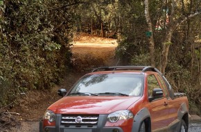 2010 Fiat Strada Adventure Locker