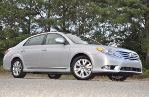 2011 Toyota Avalon Review