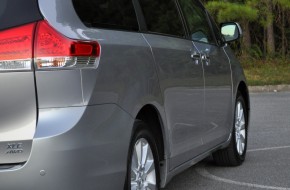 2011 Toyota Sienna Review