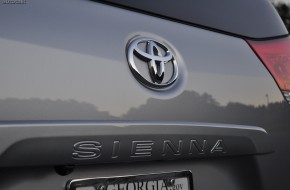 2011 Toyota Sienna Review