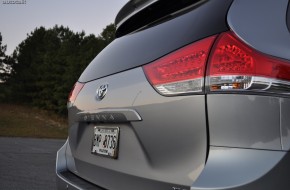 2011 Toyota Sienna Review