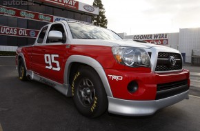 Toyota Tacoma RTR Concept