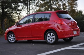 2011 Nissan Versa Review