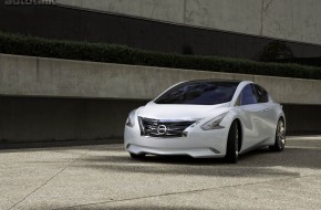 Nissan Ellure Concept