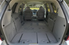 2007 Hyundai Entourage