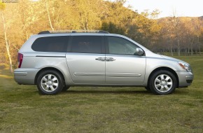 2007 Hyundai Entourage