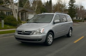 2008 Hyundai Entourage