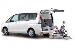 2011 Nissan Serena