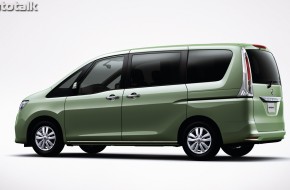 2011 Nissan Serena