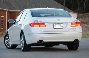 2011 Hyundai Genesis Sedan Review