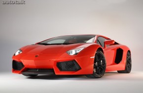 2012 Lamborghini Aventador LP700-4