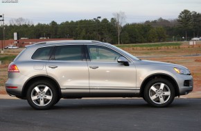 2011 Volkswagen Touareg Review