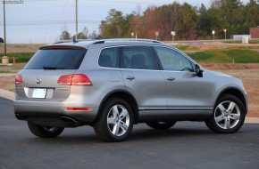 2011 Volkswagen Touareg Review