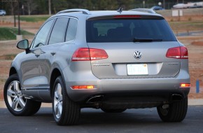 2011 Volkswagen Touareg Review