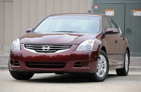 2011 Nissan Altima Review