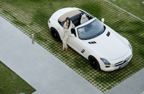 2012 Mercedes-Benz SLS AMG Roadster