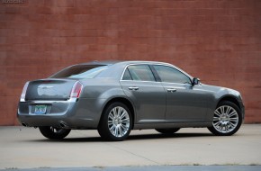 2011 Chrysler 300 Limited Review