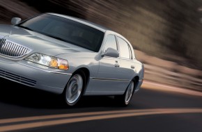 2006 Lincoln Town Car