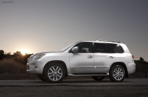 2013 Lexus LX 570