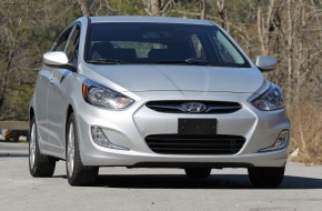 2012 Hyundai Accent Review